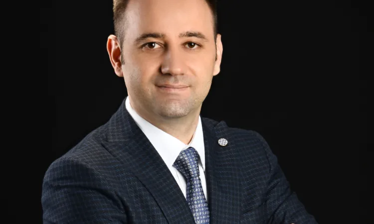 Alumni Success Story: Salih Yanbastıoğlu – From IUS to IT Leadership in Turkiye